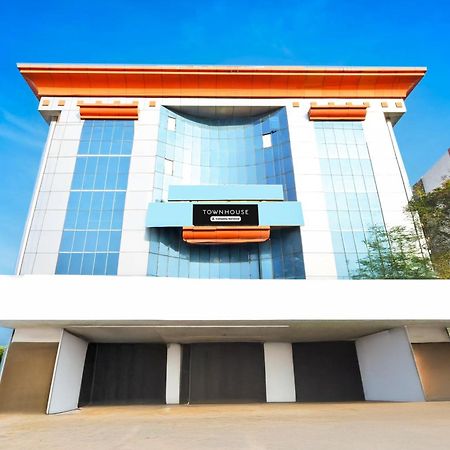 Super Townhouse Ameerpet Balkampet Road Hyderabad Esterno foto