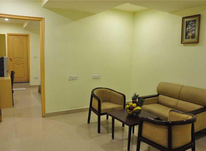 Super Townhouse Ameerpet Balkampet Road Hyderabad Esterno foto